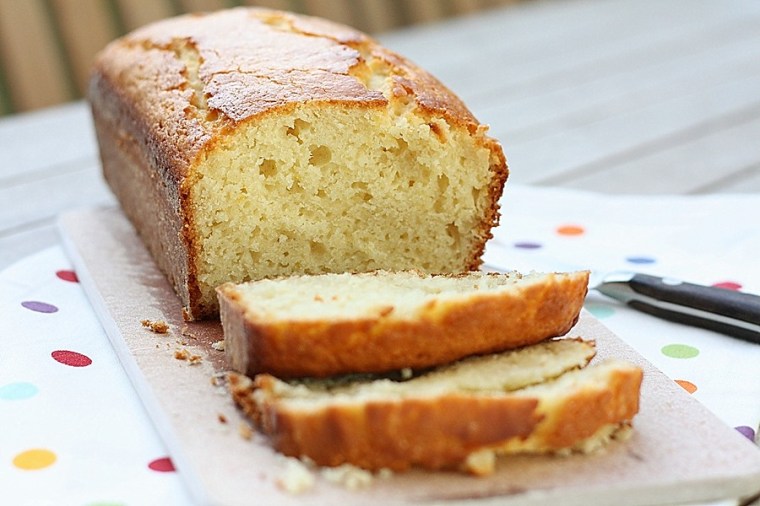 French Yogurt Cake